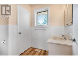 1581 BORDEN STREET - 27