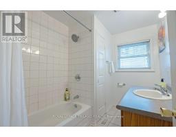 596 RIDGEWOOD CRESCENT - 17