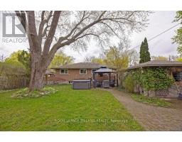 596 RIDGEWOOD CRESCENT - 34
