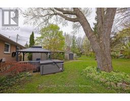 596 RIDGEWOOD CRESCENT - 35