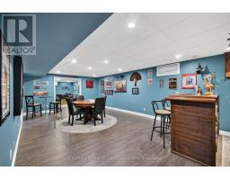 9 BONAPARTE LANE - 23