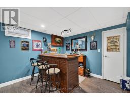 9 BONAPARTE LANE - 24