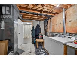 9 BONAPARTE LANE - 33