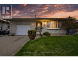 44 GOLFDALE CRESCENT - 2