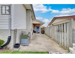 44 GOLFDALE CRESCENT - 33