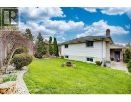 44 GOLFDALE CRESCENT - 34