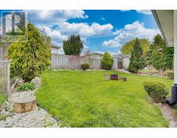 44 GOLFDALE CRESCENT - 36
