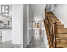 63 - 70 CHAPMAN COURT - 2