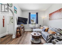 47 DEVONSHIRE PLACE - 12