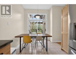 5 - 270 NORTH CENTRE ROAD - 11