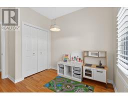 5 - 270 NORTH CENTRE ROAD - 14