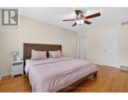 5 - 270 NORTH CENTRE ROAD - 16