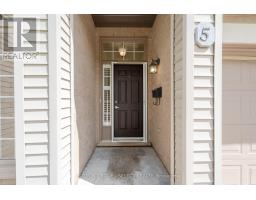 5 - 270 NORTH CENTRE ROAD - 3