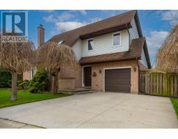 122 BARRYDALE CRESCENT - 3