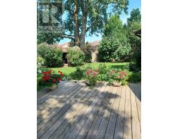 122 BARRYDALE CRESCENT - 34