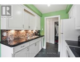 68 TALAVERA CRESCENT - 12