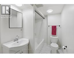 68 TALAVERA CRESCENT - 21