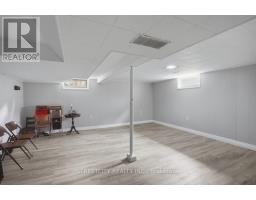 68 TALAVERA CRESCENT - 22