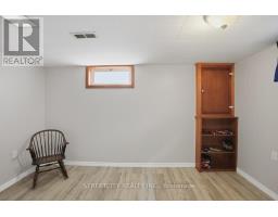 68 TALAVERA CRESCENT - 24