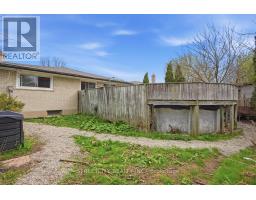 68 TALAVERA CRESCENT - 32