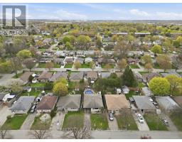 68 TALAVERA CRESCENT - 34