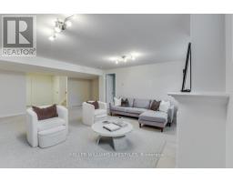 2090 DENVIEW AVENUE - 37