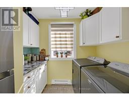 9 - 1096 JALNA BOULEVARD - 13