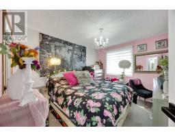 9 - 1096 JALNA BOULEVARD - 27