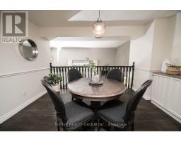 70 - 300 SANDRINGHAM CRESCENT - 7