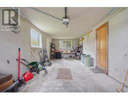 449 AVERILL CRESCENT - 41