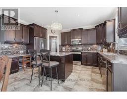 38 VEALE CRESCENT - 16