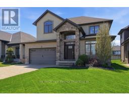 38 VEALE CRESCENT - 2