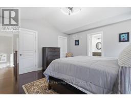 38 VEALE CRESCENT - 25