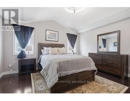 38 VEALE CRESCENT - 26