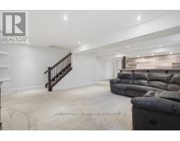 38 VEALE CRESCENT - 37