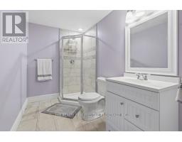 38 VEALE CRESCENT - 42