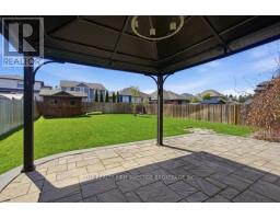 38 VEALE CRESCENT - 46