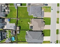 38 VEALE CRESCENT - 48