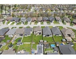38 VEALE CRESCENT - 50
