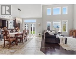 38 VEALE CRESCENT - 8