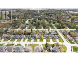 56 FIELDSTONE CRESCENT S - 4