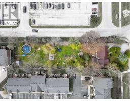 1129 SUNNINGDALE ROAD E - 33