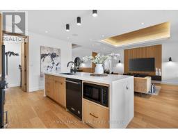 1055 TRAILSWAY AVENUE - 10