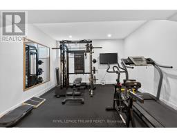 1055 TRAILSWAY AVENUE - 26