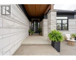 1055 TRAILSWAY AVENUE - 27