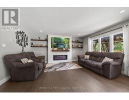 62 ABBOTT STREET - 13