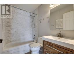 305 - 500 TALBOT STREET - 32