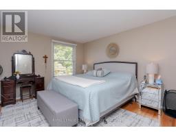 807 VISCOUNT ROAD - 23