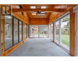 520 OAKRIDGE DRIVE - 22