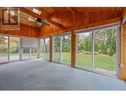 520 OAKRIDGE DRIVE - 24